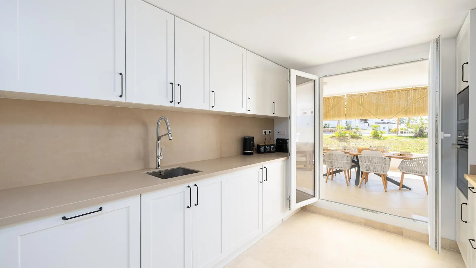 Daire Luxury Apt Private Patio Aloha Marbella By Aora Stay İspanya